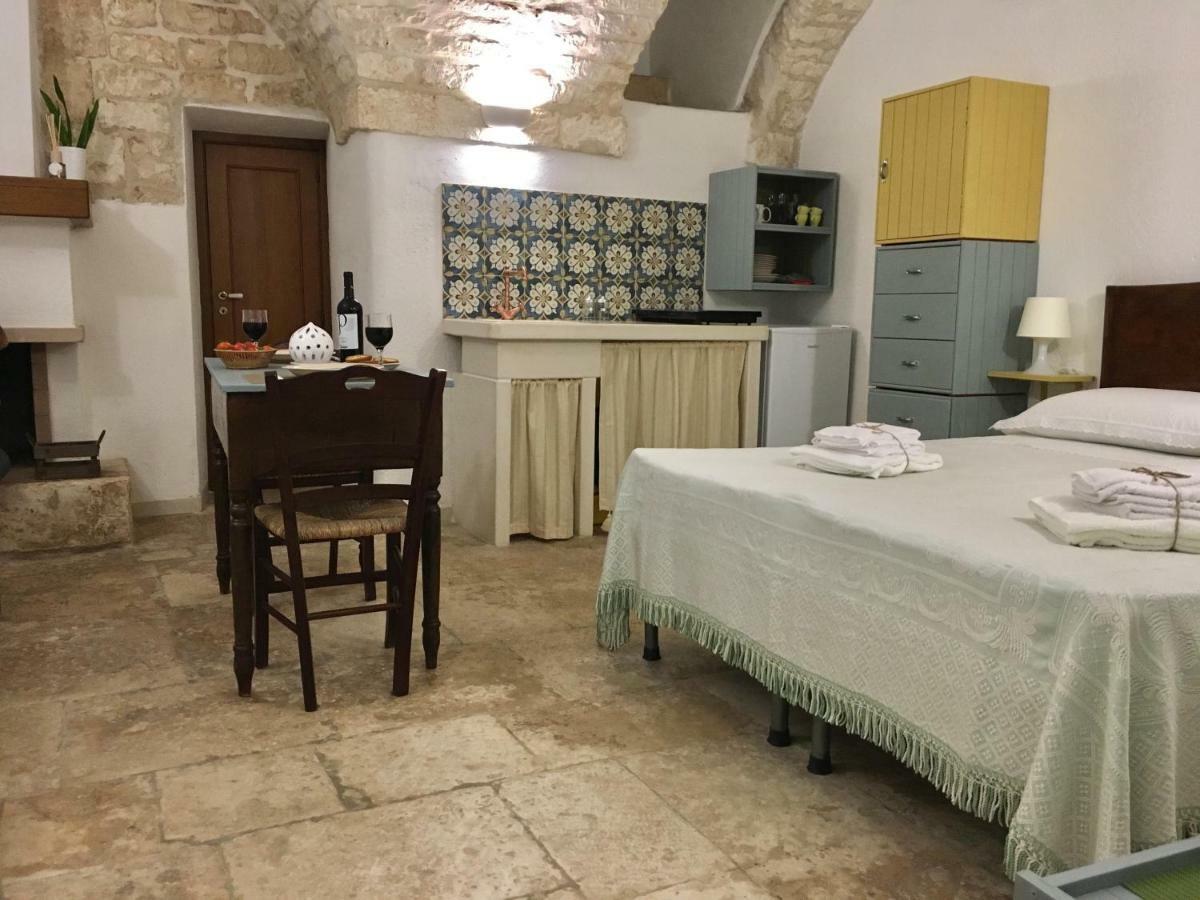 Casa Villani Guest House ออสตูนี ภายนอก รูปภาพ