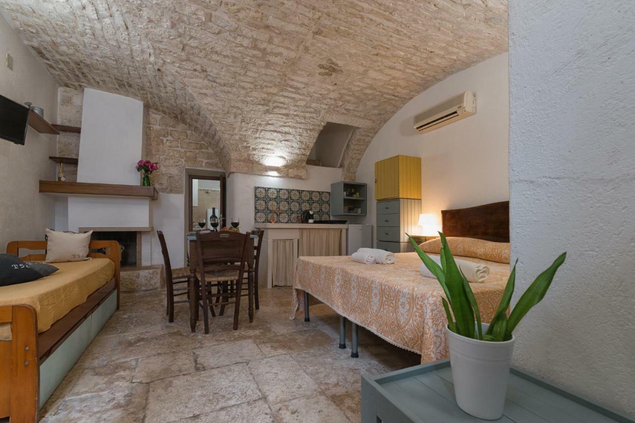 Casa Villani Guest House ออสตูนี ภายนอก รูปภาพ